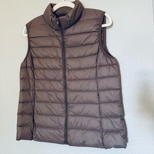 89th & Madison Women's Brown Thin Puffer Vest